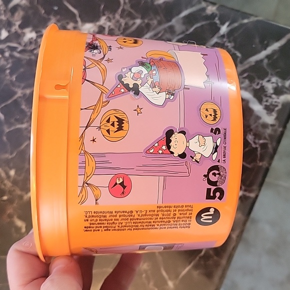 Lot of 3 items of halloween Decoration mask 2 buckets Charlie Chaplin Minions - Picture 10 of 12